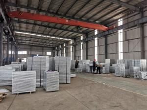 污水處理過(guò)程中黑色的玻璃鋼格柵板有什么作用？